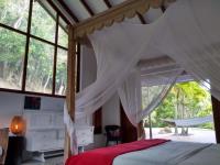 TheGrenadinesCollection