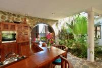 TheGrenadinesCollection