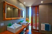 TheGrenadinesCollection