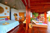 TheGrenadinesCollection