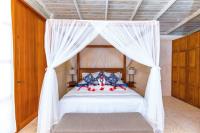 TheGrenadinesCollection