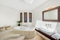 TheGrenadinesCollection