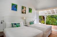 TheGrenadinesCollection