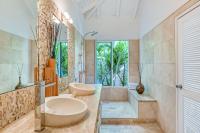 TheGrenadinesCollection