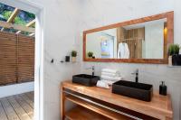 TheGrenadinesCollection