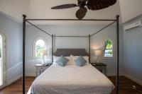 TheGrenadinesCollection