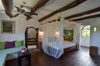 TheGrenadinesCollection