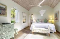 TheGrenadinesCollection