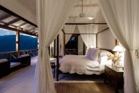 TheGrenadinesCollection