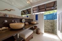 TheGrenadinesCollection