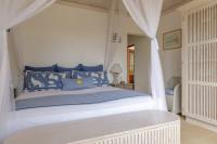 TheGrenadinesCollection