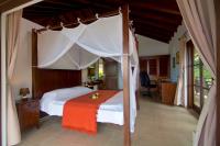 TheGrenadinesCollection