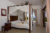 TheGrenadinesCollection