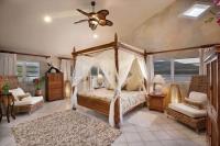 TheGrenadinesCollection