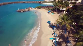 The Landings Beachfront 2 Bed Apartment 121