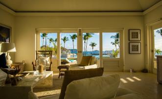 The Liming Luxury Beachfront Cottage 2 Bed