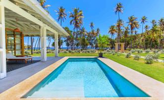 Firefly Beachfront Villa 2 Bed