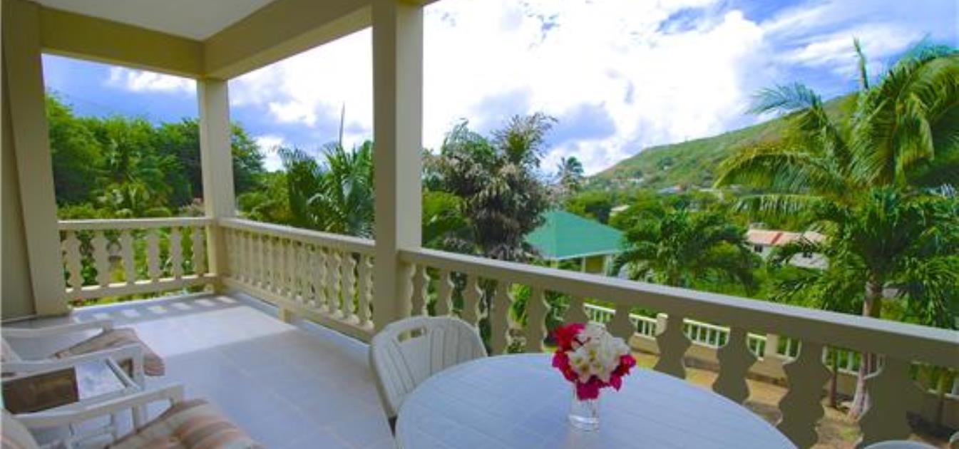 vacation-rentals/st-vincent-and-the-grenadines/bequia/friendship-bay/island-inn-apartments