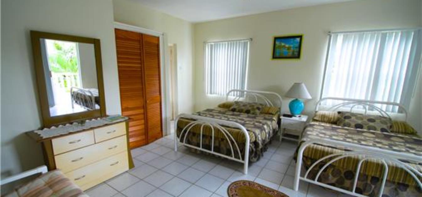 vacation-rentals/st-vincent-and-the-grenadines/bequia/friendship-bay/island-inn-apartments