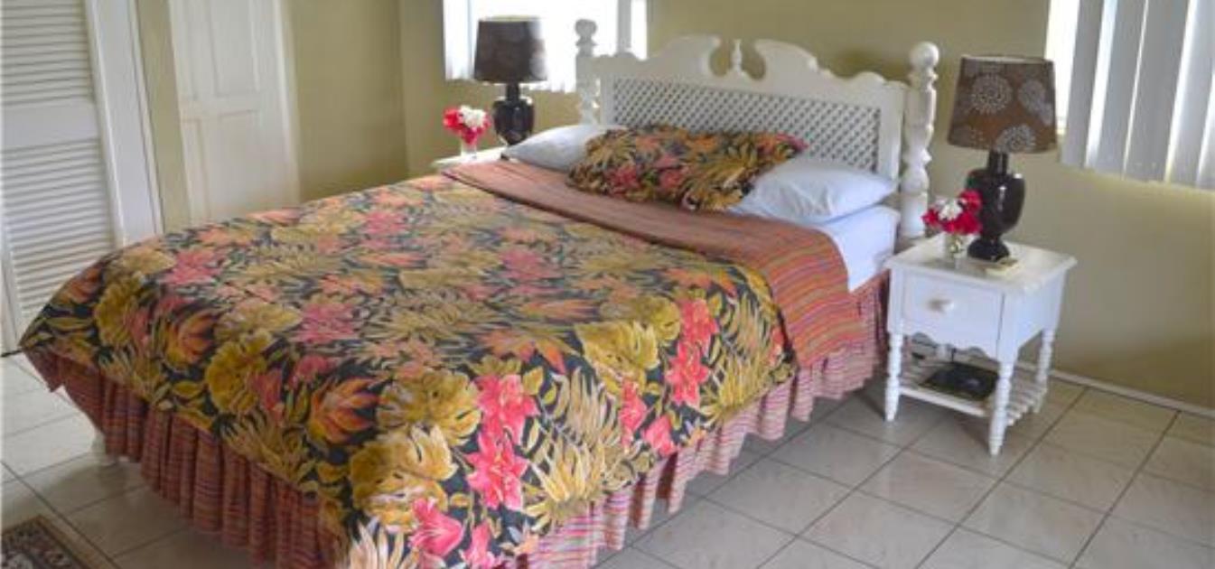 vacation-rentals/st-vincent-and-the-grenadines/bequia/friendship-bay/island-inn-apartments