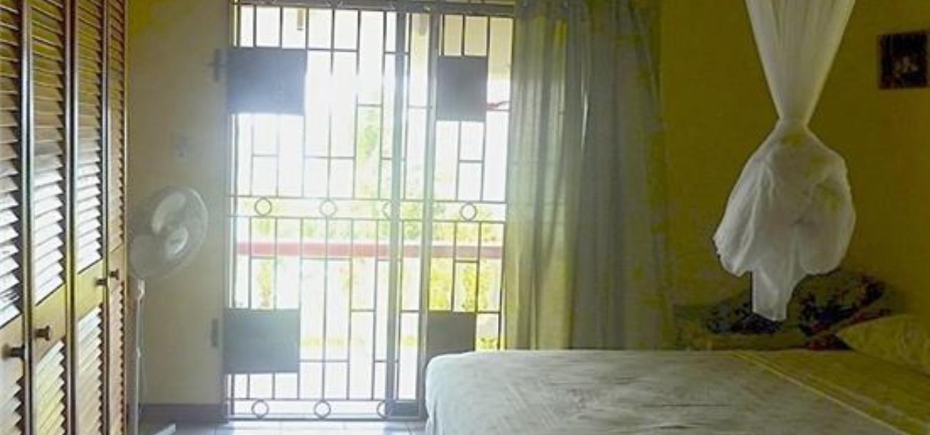 vacation-rentals/grenada/grenada-island/grand-anse/mango-beach-front-cottage