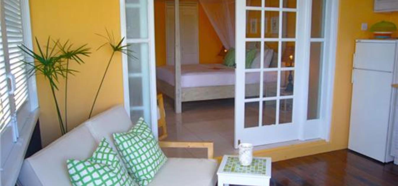 vacation-rentals/st-vincent-and-the-grenadines/bequia/friendship-bay/sugarapple-beach-cottage-2