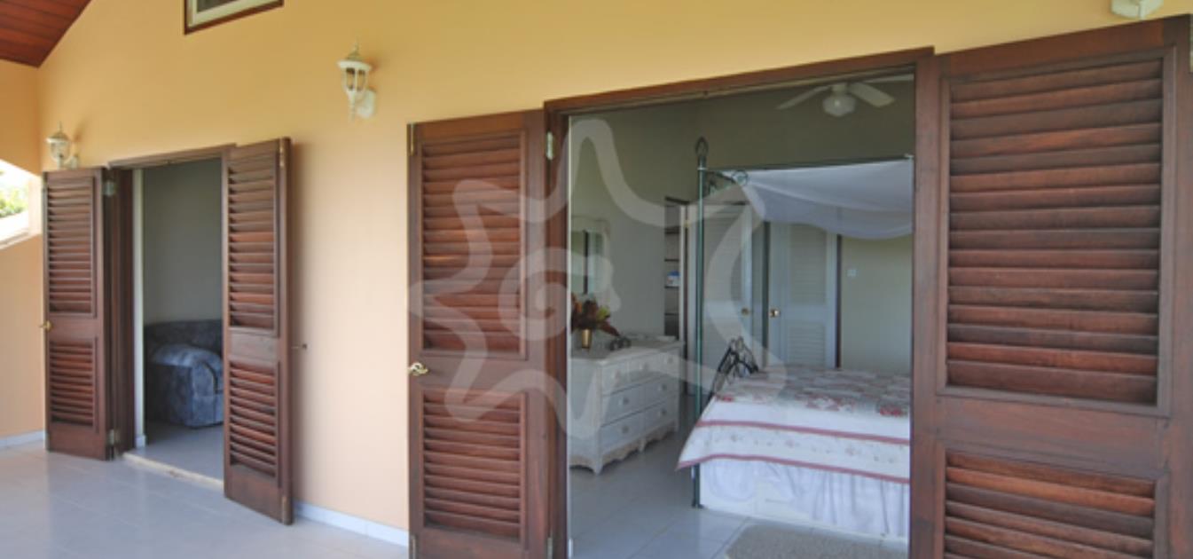 vacation-rentals/st-vincent-and-the-grenadines/bequia/spring/serendipity