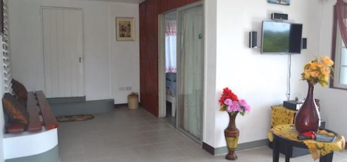 vacation-rentals/st-vincent-and-the-grenadines/bequia/port-elizabeth/cinnamon-houze