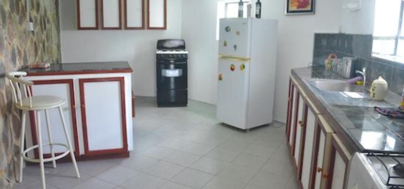 vacation-rentals/st-vincent-and-the-grenadines/bequia/port-elizabeth/cinnamon-houze