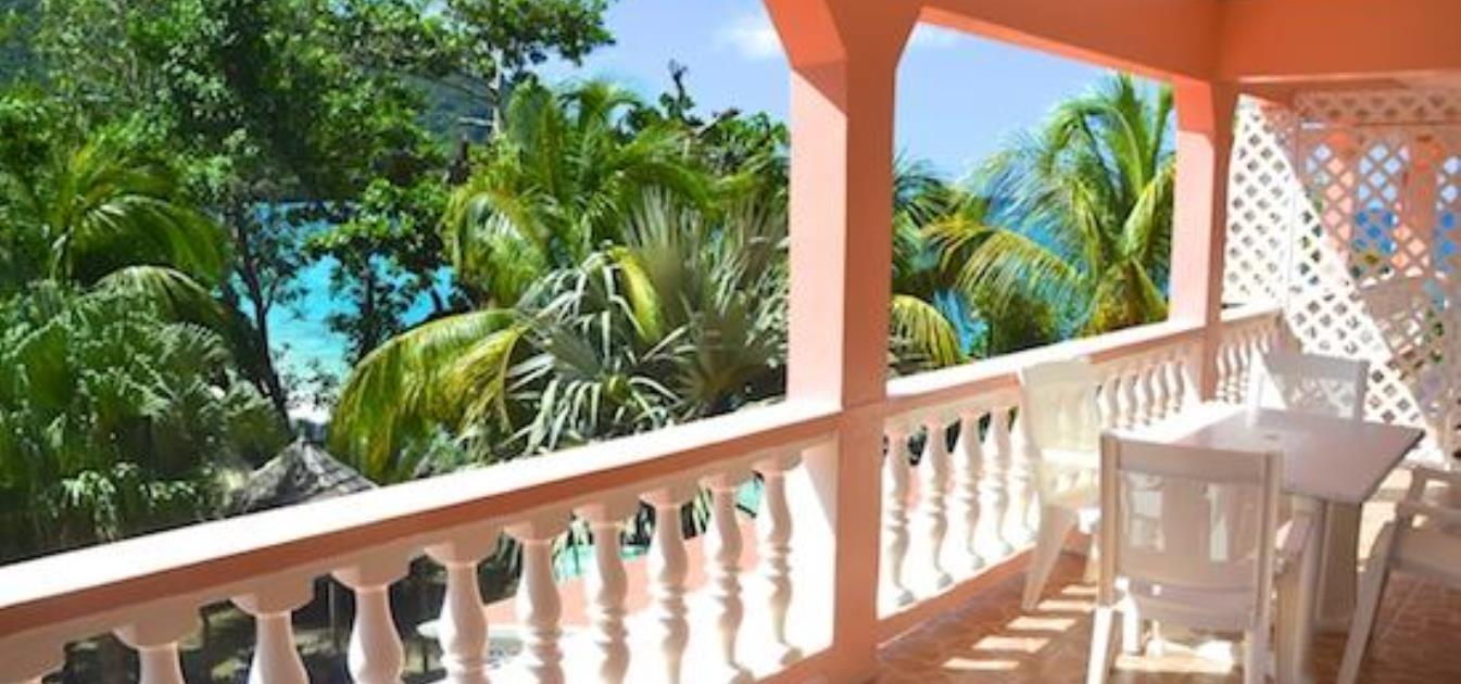 vacation-rentals/st-vincent-and-the-grenadines/bequia/lower-bay/keegan's-apartment-sea-urchin