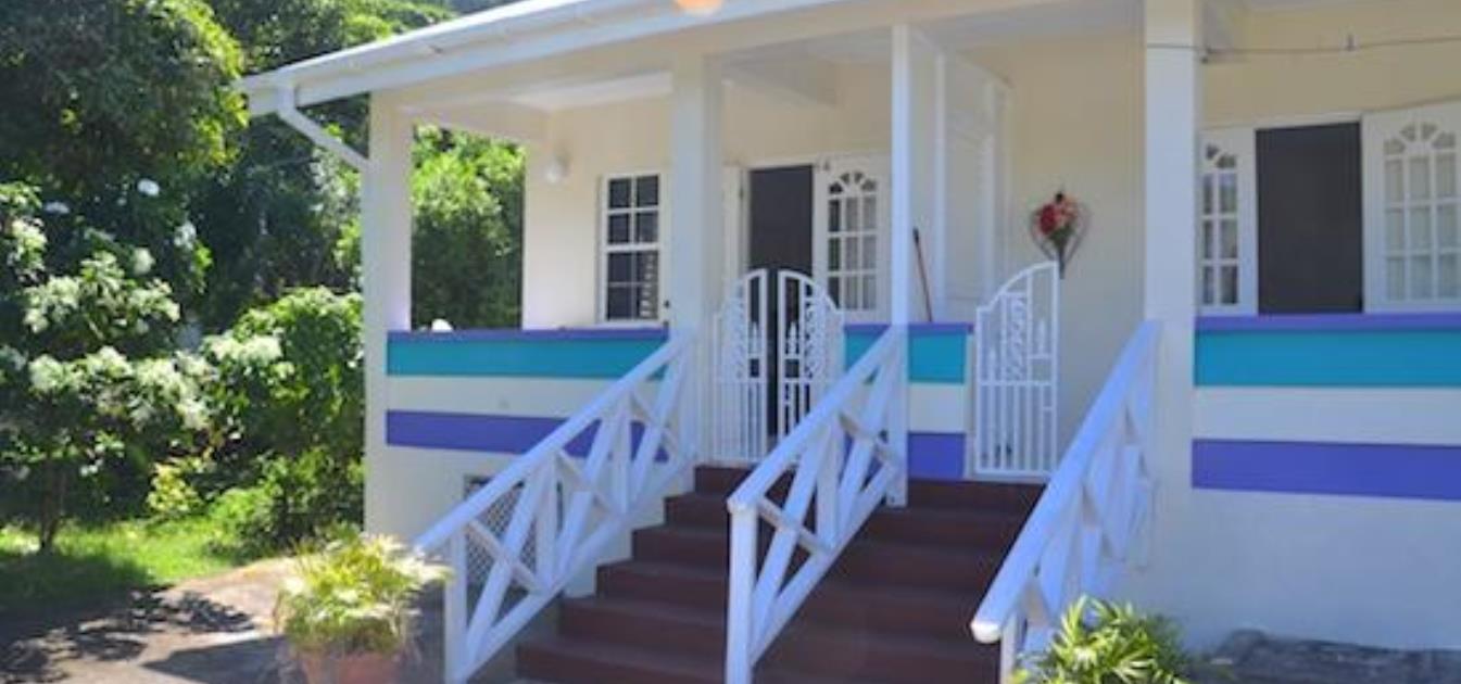 vacation-rentals/st-vincent-and-the-grenadines/bequia/lower-bay/keegan's-cottage-jacaranda