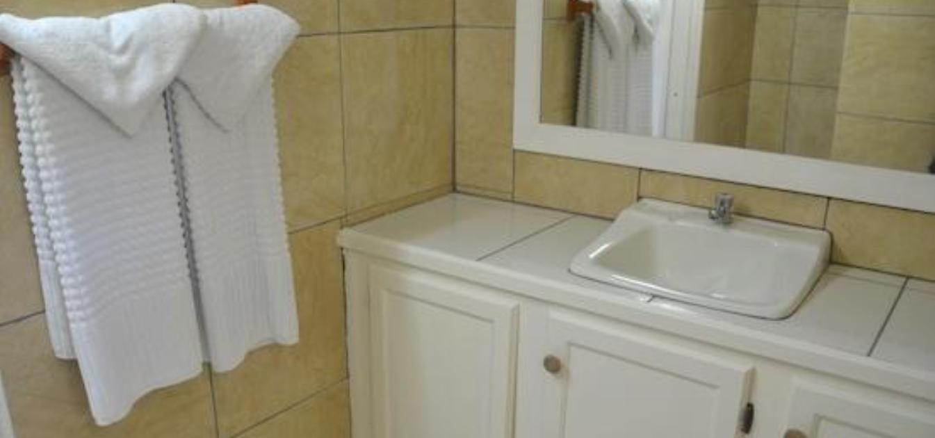 vacation-rentals/st-vincent-and-the-grenadines/bequia/lower-bay/keegan's-studio-starfish