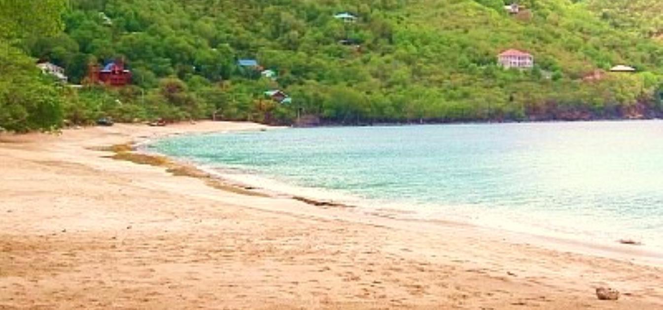 vacation-rentals/st-vincent-and-the-grenadines/bequia/belmont/barefoot-suite