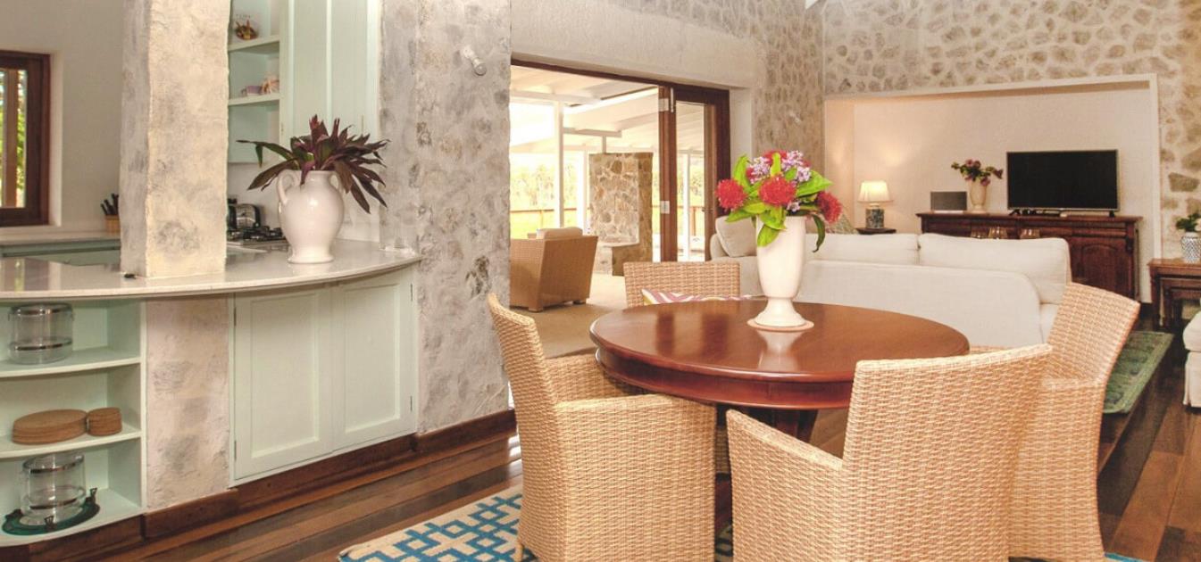 vacation-rentals/st-vincent-and-the-grenadines/bequia/crescent-bay/crescent-beach-villa