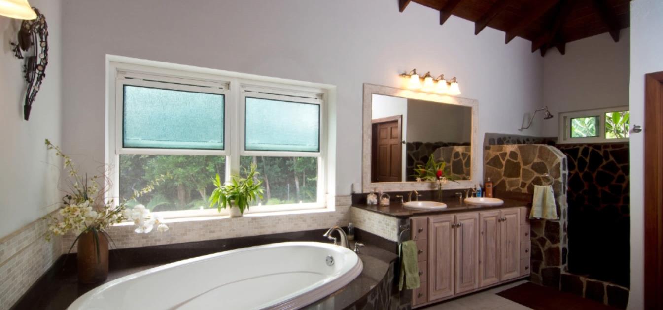 vacation-rentals/st-vincent-and-the-grenadines/bequia/spring/bay-tree-2-bed-villa