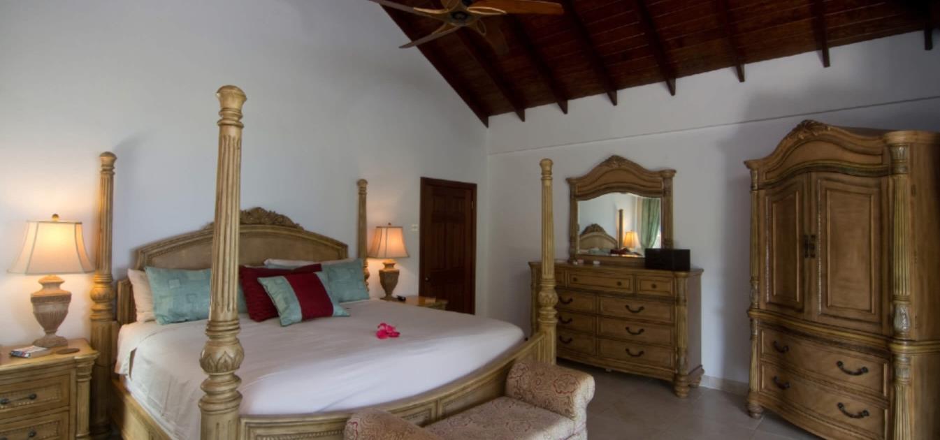 vacation-rentals/st-vincent-and-the-grenadines/bequia/spring/bay-tree-2-bed-villa