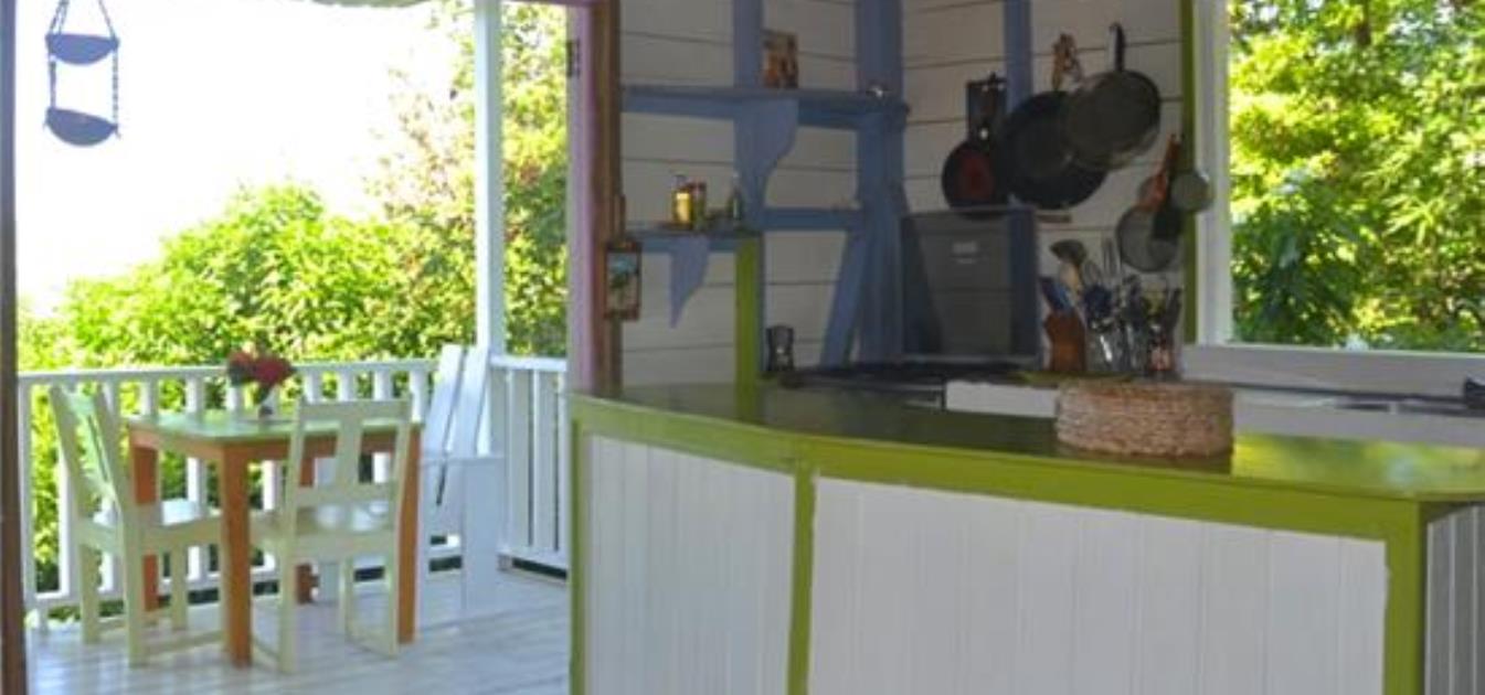 vacation-rentals/st-vincent-and-the-grenadines/bequia/lower-bay/lower-bay-cottage