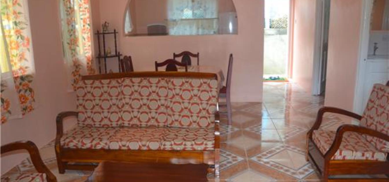 vacation-rentals/st-vincent-and-the-grenadines/bequia/port-elizabeth/park-view-apartment-upper