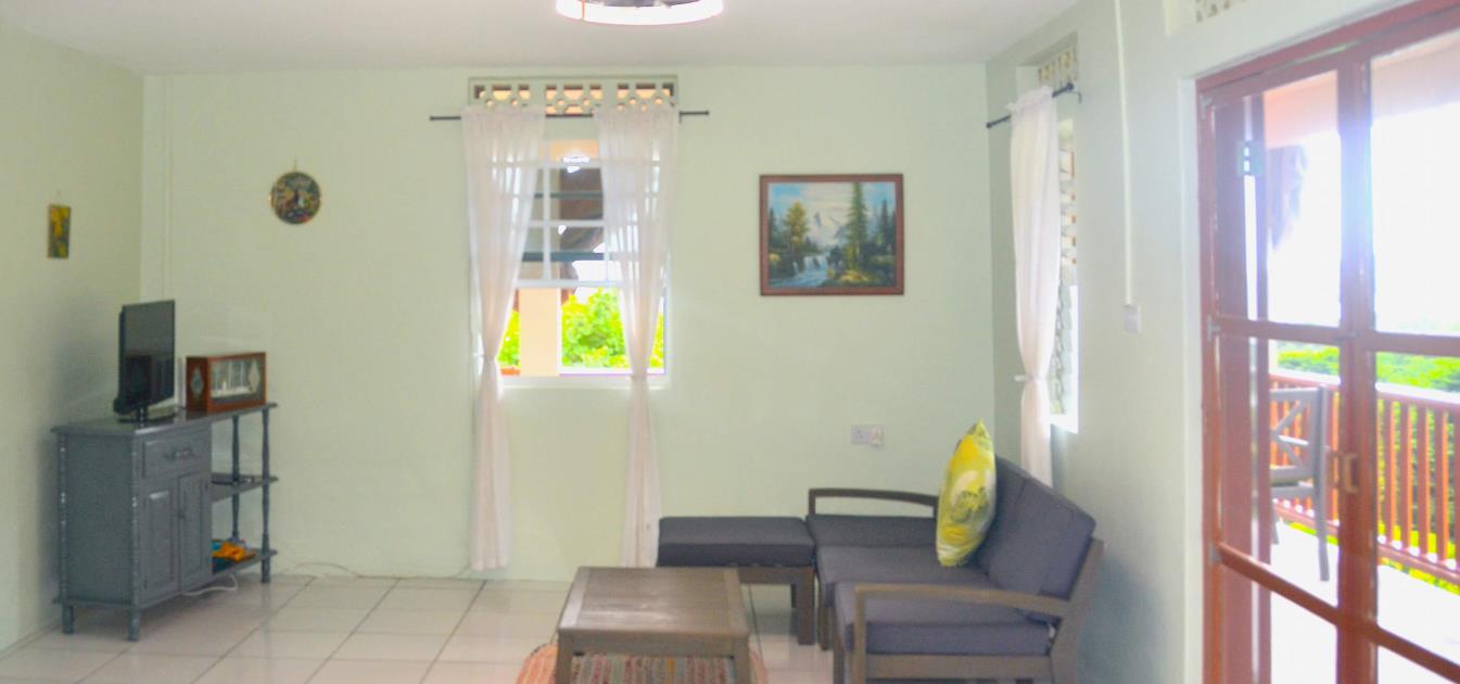 vacation-rentals/st-vincent-and-the-grenadines/bequia/friendship-bay/molly's-ocean-view-house