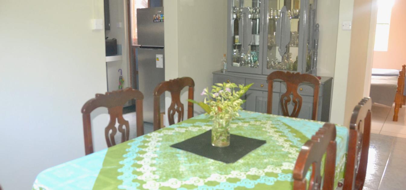 vacation-rentals/st-vincent-and-the-grenadines/bequia/friendship-bay/molly's-ocean-view-house