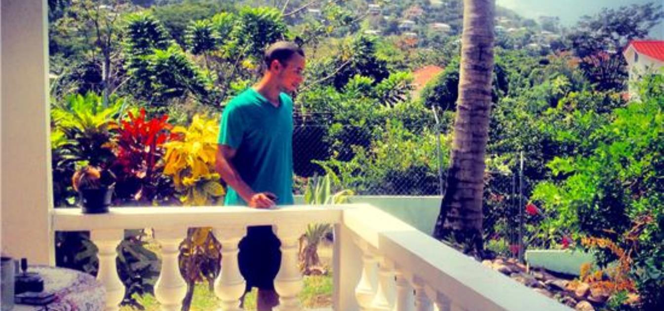 vacation-rentals/grenada/grenada-island/grand-anse/mango-beach-front-garden-apartment