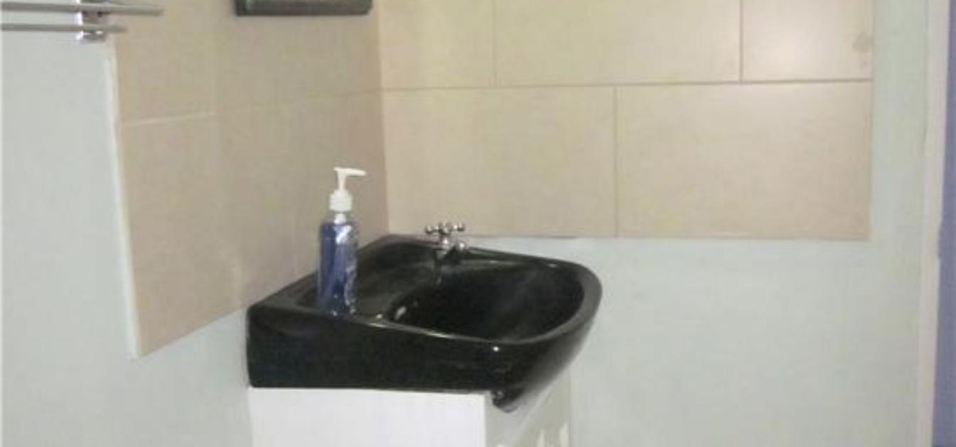 vacation-rentals/st-vincent-and-the-grenadines/st-vincent/arnos-vale/buttercup-cottage-bougainvillea-apt