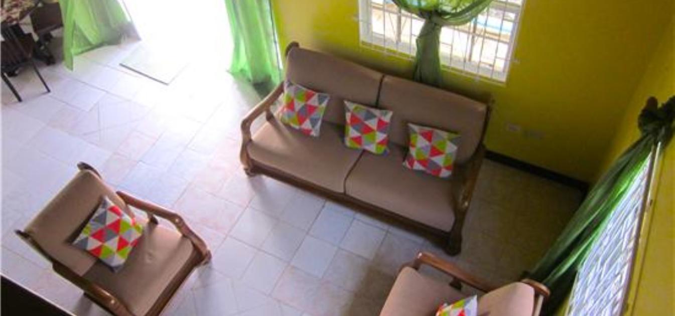 vacation-rentals/st-vincent-and-the-grenadines/st-vincent/arnos-vale/buttercup-cottage-bougainvillea-apt