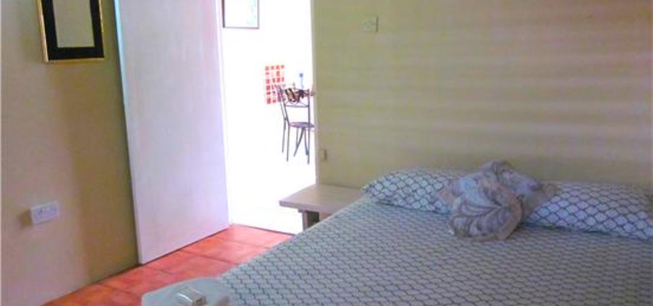 vacation-rentals/st-vincent-and-the-grenadines/st-vincent/arnos-vale/buttercup-cottage-hibiscus-apt