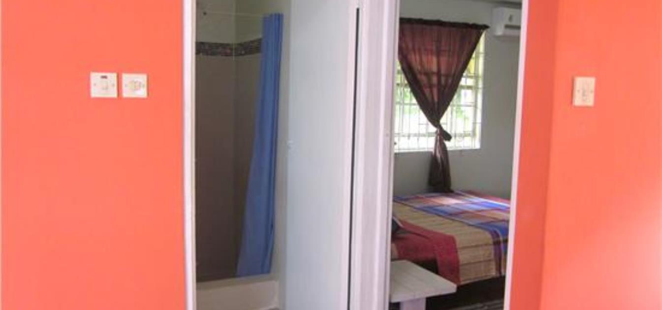 vacation-rentals/st-vincent-and-the-grenadines/st-vincent/arnos-vale/buttercup-cottage-anthurium-apt