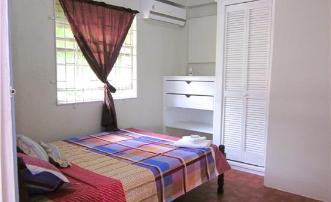 Buttercup Cottage Anthurium Apt