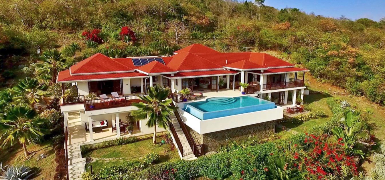 vacation-rentals/st-vincent-and-the-grenadines/bequia/crescent-bay/beachfront-plantation-house-ijeoma