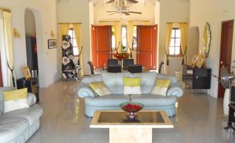 Beachfront Plantation House - IJEOMA
