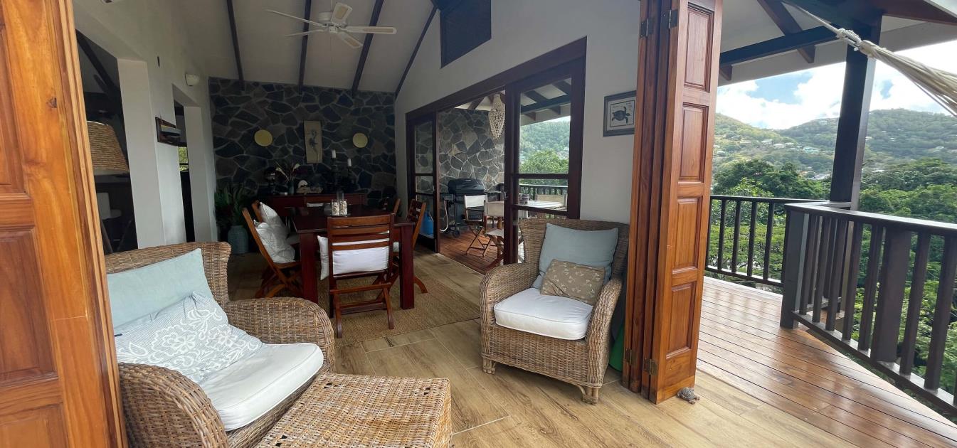 vacation-rentals/st-vincent-and-the-grenadines/bequia/ocar/harbour-view-villa