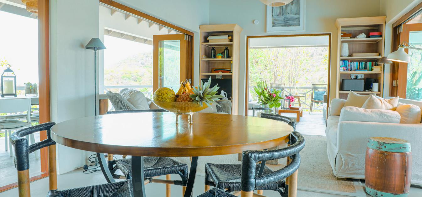 vacation-rentals/st-vincent-and-the-grenadines/bequia/spring/the-pineapple-house